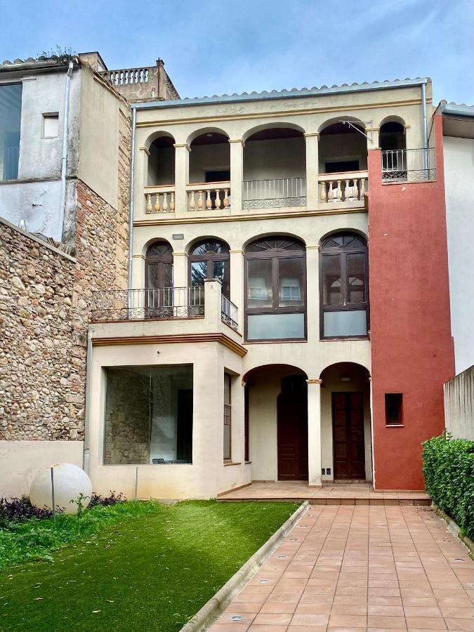 Апартаменты Ca N'Arago, Edificio Modernista Del Arquitecto Rafael Maso Санта-Колома-де-Фарн Экстерьер фото