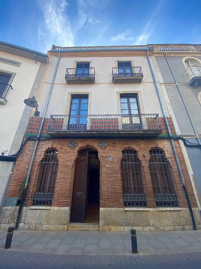 Апартаменты Ca N'Arago, Edificio Modernista Del Arquitecto Rafael Maso Санта-Колома-де-Фарн Экстерьер фото